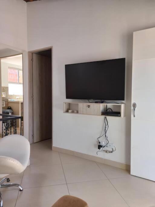 Apartament Comodo Casa A 19 Min Del Aeropuero Jmc Rionegro Zewnętrze zdjęcie