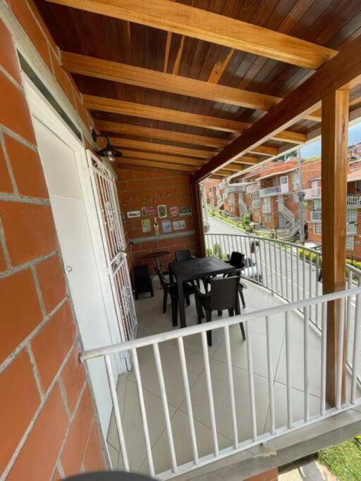 Apartament Comodo Casa A 19 Min Del Aeropuero Jmc Rionegro Zewnętrze zdjęcie